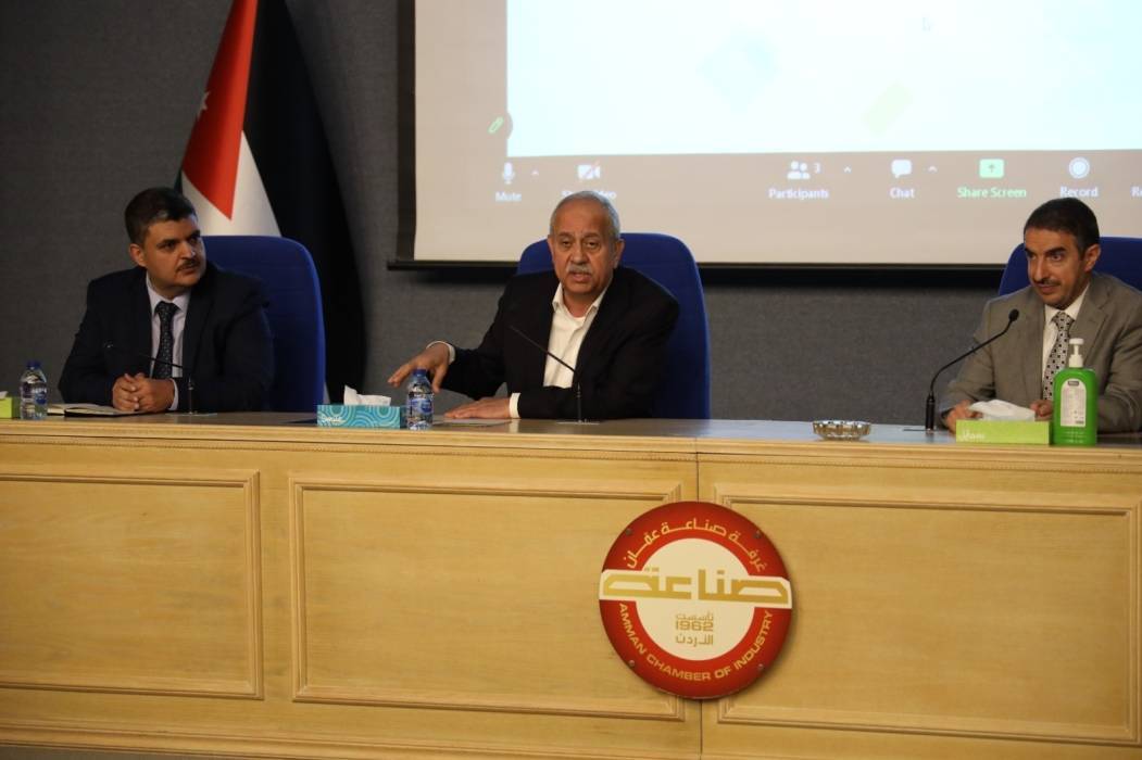 الجغبير يدعو الصناعيين للاستفادة من برامج الصندوق