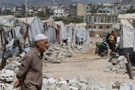 لبنان يستأنف العودة الطوعية للسوريين