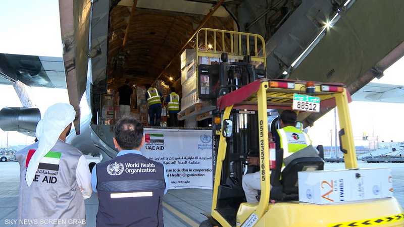 من الإمارات.. 30 طنا من الإمدادات الغذائية العاجلة للسودان
