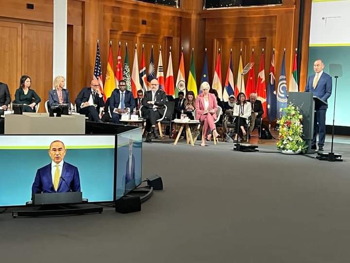 السفير المصري في برلين يشارك في افتتاح حوار بيترسبرج للمناخ نيابةً عن السيد وزير الخارجية ورئيس مؤتمر COP27