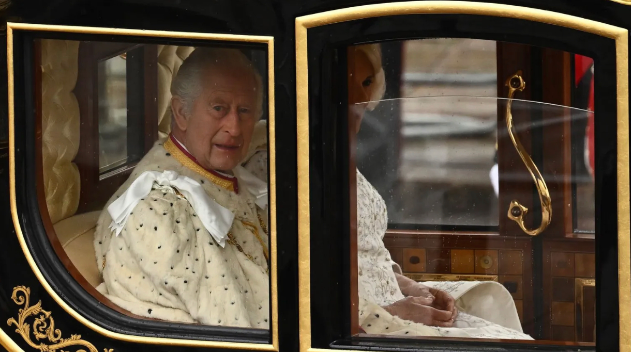 بدء مراسم تتويج الملك تشارلز الثالث