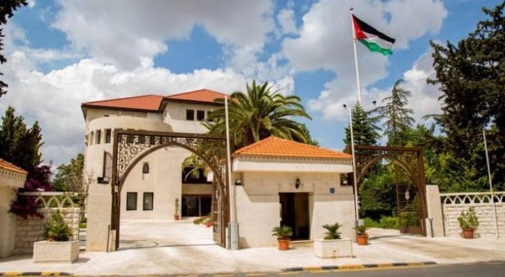 خبير قانوني يوضح ما بعد وقف العمل بقانون الدفاع في الأردن
