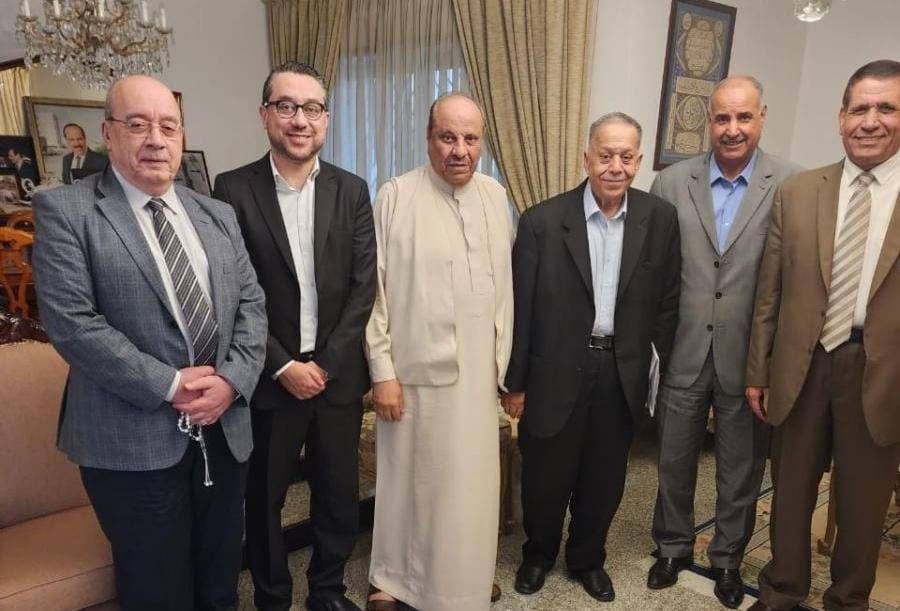 وفد من جماعة عمان لحوارات المستقبل يلتقي معالي سلامة حماد...صور