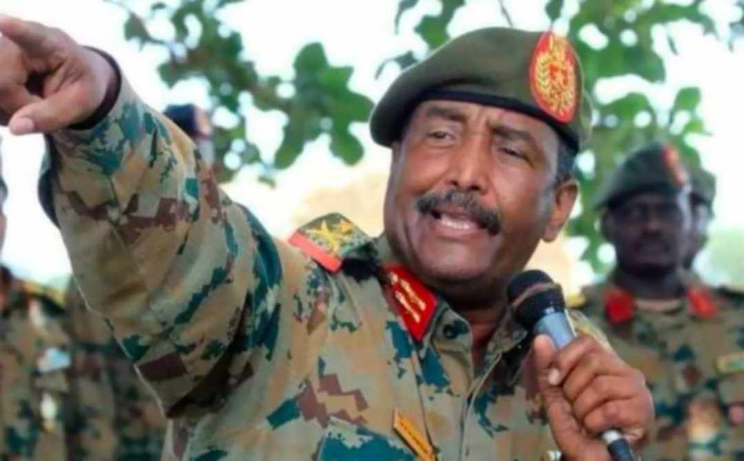 الفريق أول برهان : يقرر تجميد الحسابات البنكية لقوات الدعم السريع