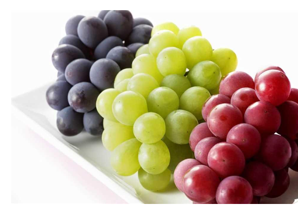 العنب الأخضر.. فوائد صحية عجيبة لا تفوتك