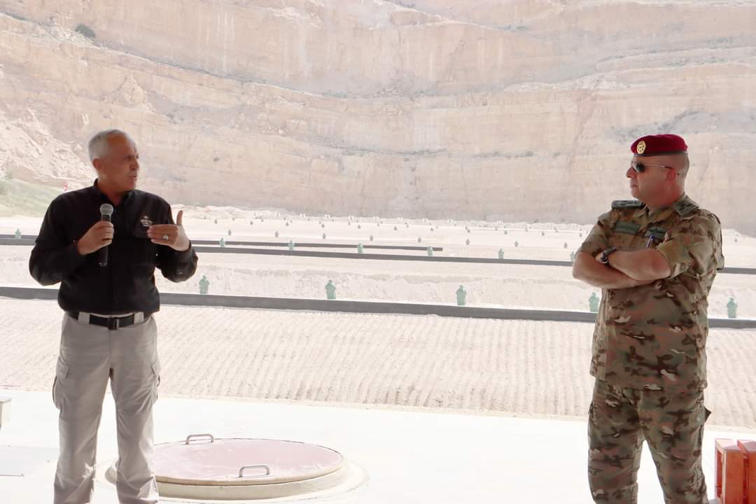 العميد الدورا يفتتح الميدان الإلكتروني في مركز الملك عبدالله ....صور
