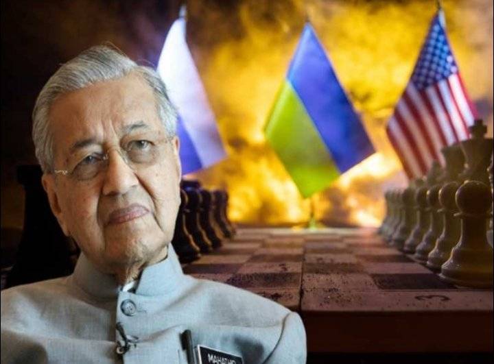 مهاتير محمد: أميركا تدفع العالم إلى حرب عالمية ثالثة