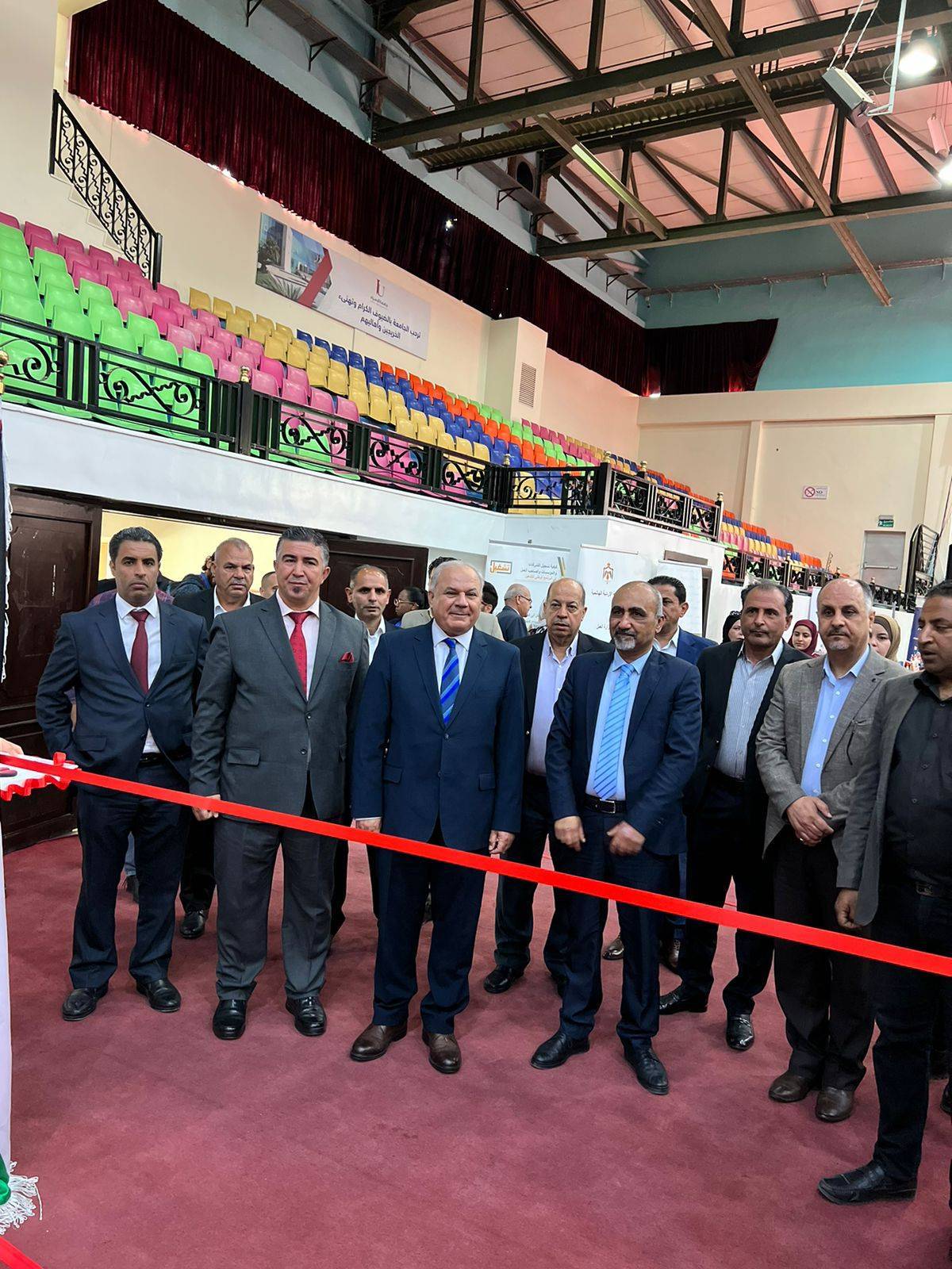 يوم وظيفي في جامعة الإسراء يوفر (1199) فرصة عمل