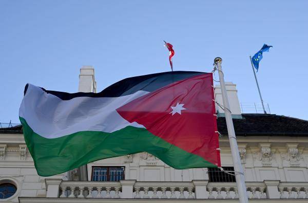 إعفاء تأشيرة الدخول للدبلوماسيين في الأردن ورواندا
