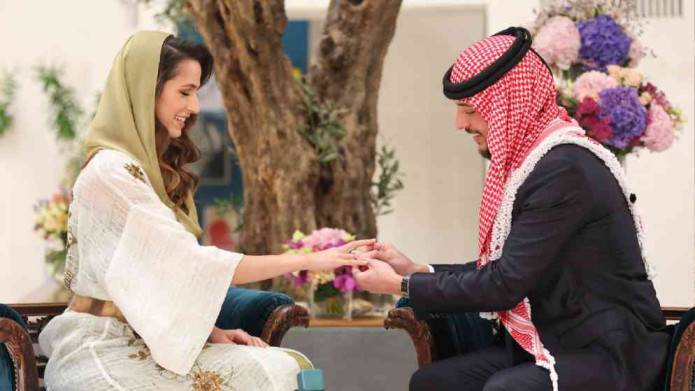 موكب أحمر وعشاء ملكي.. إليك أبرز بروتوكولات حفل زفاف ولي العهد