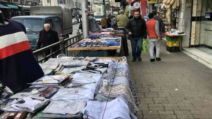 حملة أمنية على البسطات المخالفة في وسط البلد
