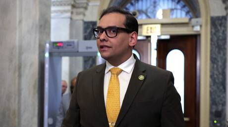 مجلس النواب الأمريكي يصوت على إجراء لطرد النائب الكاذب