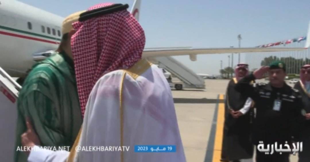 وصول الأمير رشيد بن الحسن إلى جدة