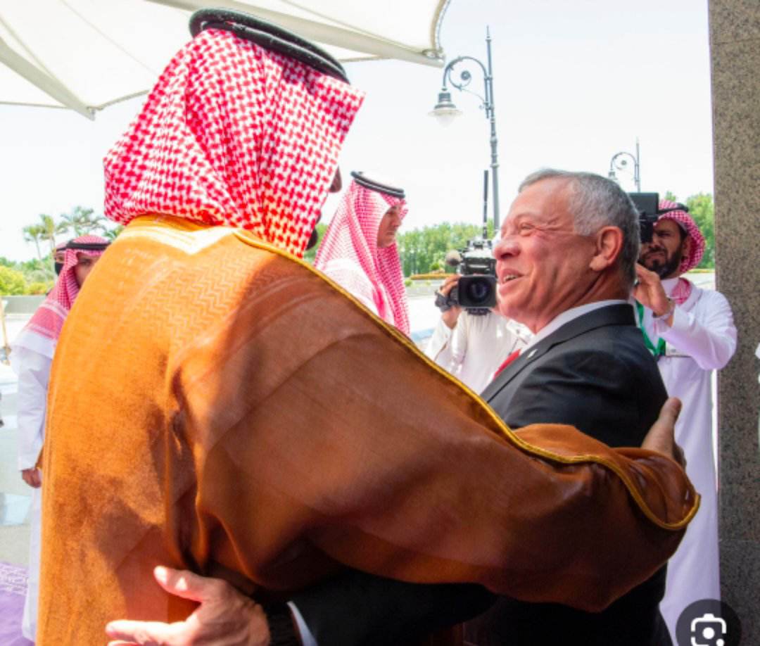 عاجل ...الملك يصل جدة للمشاركة في القمة العربية 32