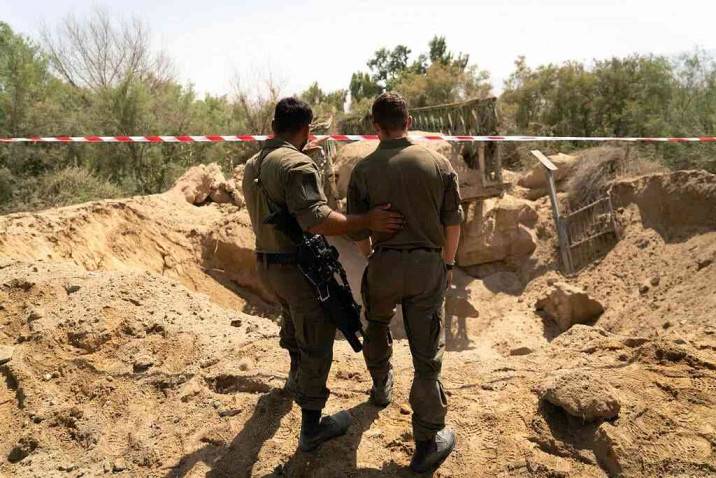 بالتنسيق مع الأردن.. الاحتلال يضطر لتفجير عشرات الألغام