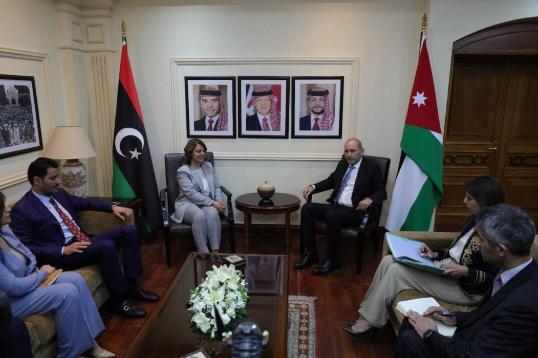 وزير الخارجية يبحث مع نظيرته الليبية مكافحة الإرهاب