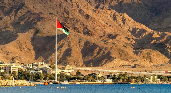 باخرتان تحملان 2800 سائح تصلان الأردن بحزيران