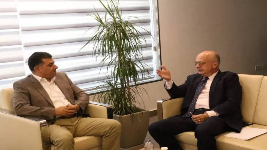 وزير الزراعة يبحث مع السفير الروسي صعوبة نقل البضائع الأردنية إلى روسيا