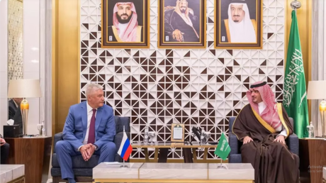 وزيرا داخلية روسيا والسعودية يبحثان التعاون الأمني