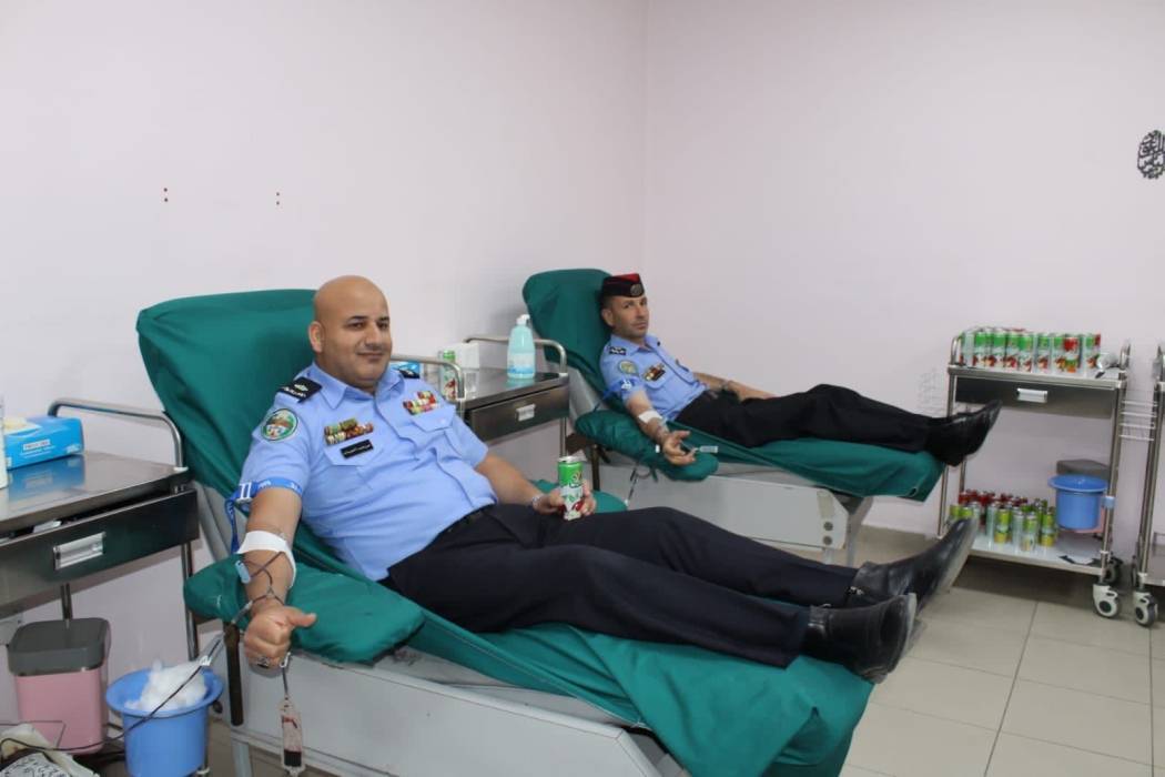 مديرية الأمن العام تنفذ حملة للتبرع بالدم في العاصمة والمحافظات..صور