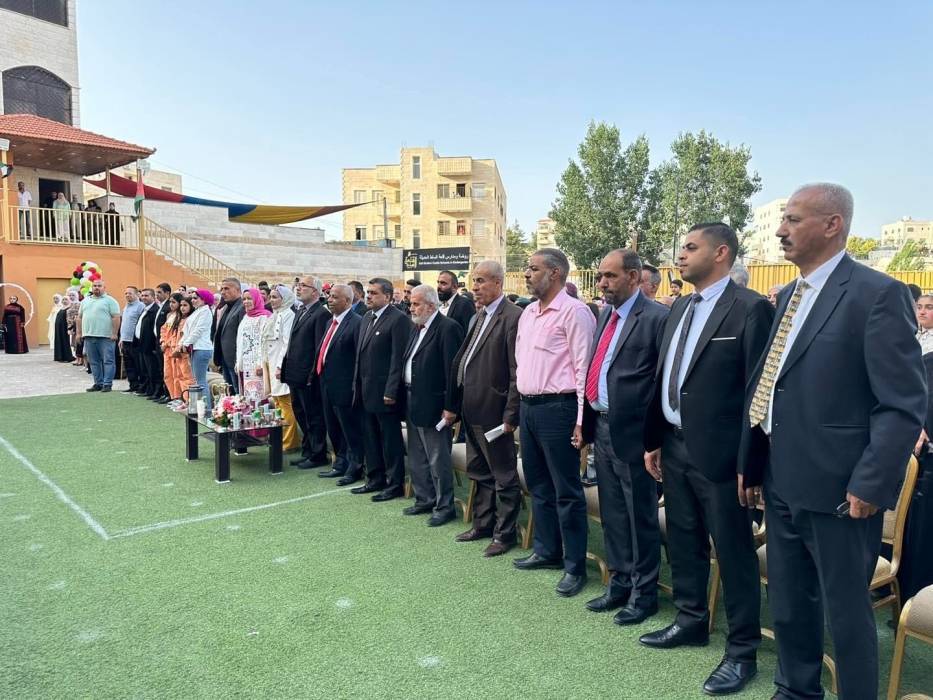 مدارس قلعة السلط الحديثة تحتفل بعيد الاستقلال...صور
