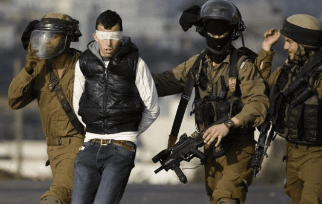 اعتقال 11 فلسطينيا في الضفة