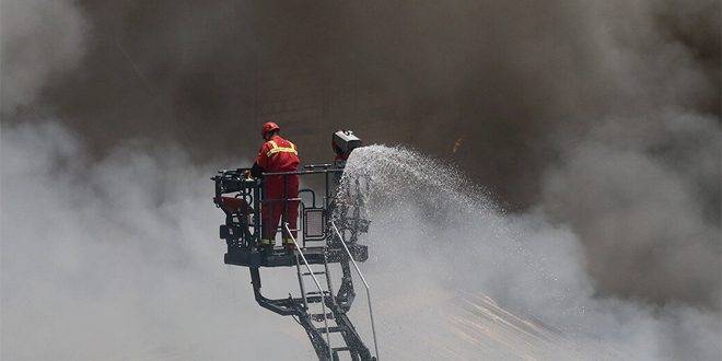 مصرع ثلاثة أشخاص وإصابة خمسة آخرين بحريق جنوب إيران