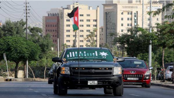 الأردنيون يحتفلون بالعيد السابع والسبعين لاستقلال المملكة