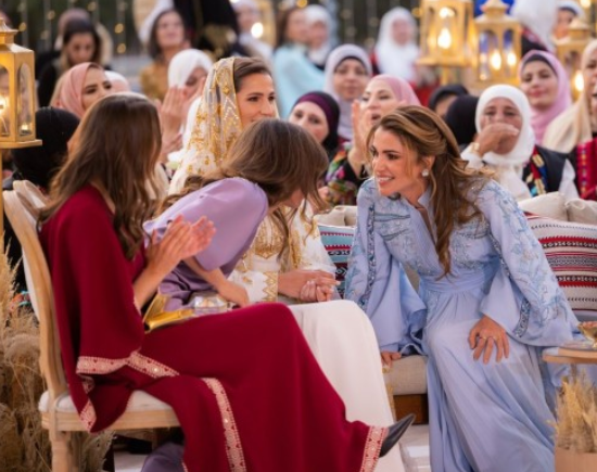 جزائرية توصف الملكة رانيا ماذا قالت ؟