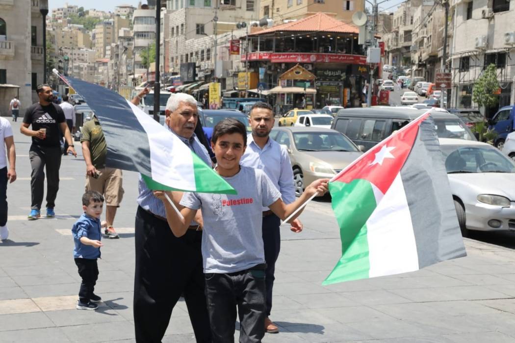 احتفالات شعبية ورسمية احتفاء بذكرى الاستقلال