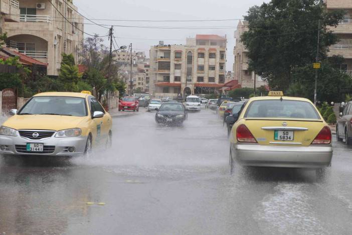 ذروة الحالة الجوية تبدأ مساء اليوم في هذه المناطق أسماء