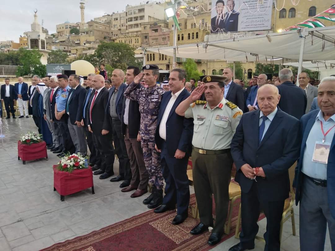  بلدية السلط  تقيم حفل توقيع كتاب تهنئة بمناسبة زفاف ولي العهد
