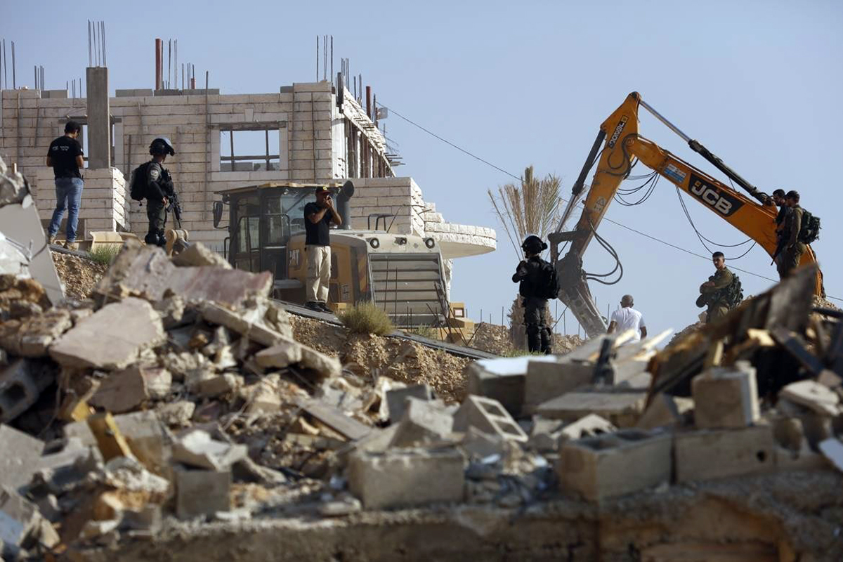 الاحتلال الإسرائيلي يهدم منزلين في بيت لحم وأريحا