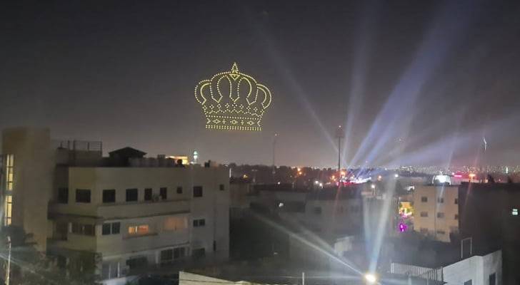 التاج الملكي بالدرون احتفالا بزفاف ولي العهد
