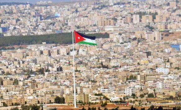 منخفض جوي خماسيني يؤثر على المملكة اليوم