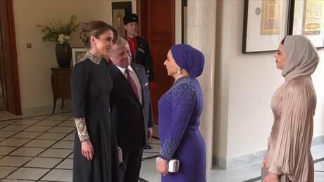 مشاركة زوجة السيسي وابنته بالزفاف الملكي الأردني تثير تفاعلا عبر مواقع التواصل