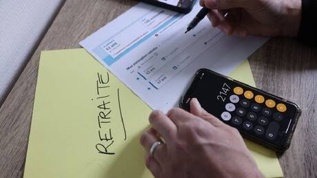 فرنسا تقيد صرف المعاشات للمتقاعدين المغاربة وسط مطالب بتدخل الرباط