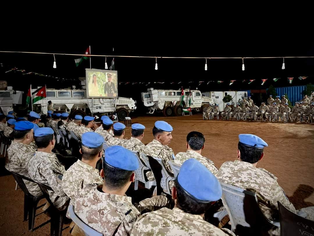 قوة الانتشار السريع مالي٣ تحتفل بزفاف سمو ولي العهد ...صور.