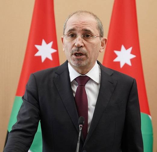 الصفدي يهنئ هاكان فادان