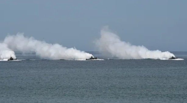 رغم الخلافات.. واشنطن وبكين تنضمان لمناورات بحرية بإندونيسيا