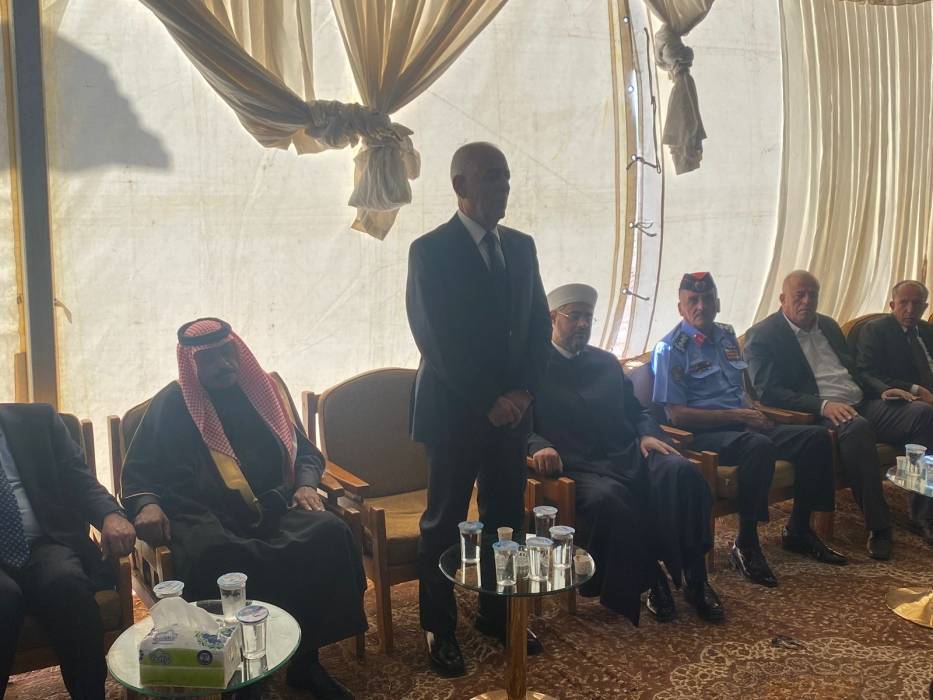 مندوبا عن الملك .. رئيس الديوان الملكي يعزي   قبيلة بني حميدة