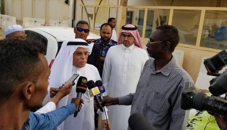 بعد البحرين.. جماعات مسلحة تعبث بمبنى سفارة السعودية في السودان