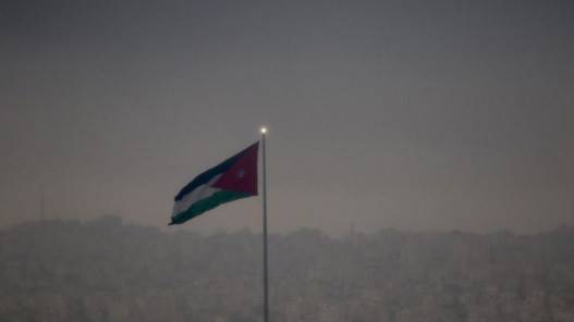 أجواء مغبرة وحالة عدم استقرار جوي