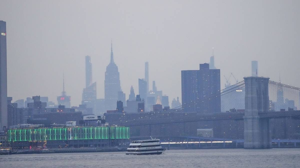 دخان حرائق الغابات في كندا يخيم على مدن أميركية