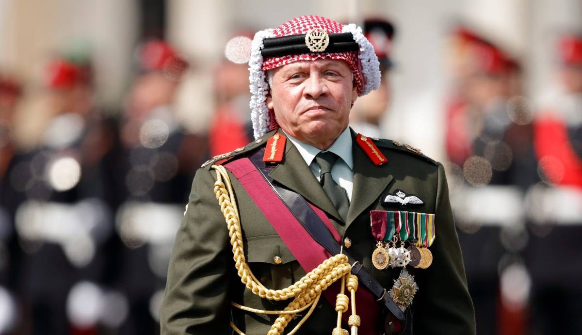 الملك: تحية لنشامى الجيش العربي ولشهداء الأردن الأبرار