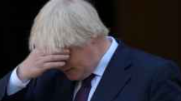 رئيس الوزراء البريطاني الأسبق جونسون يستقيل من البرلمان