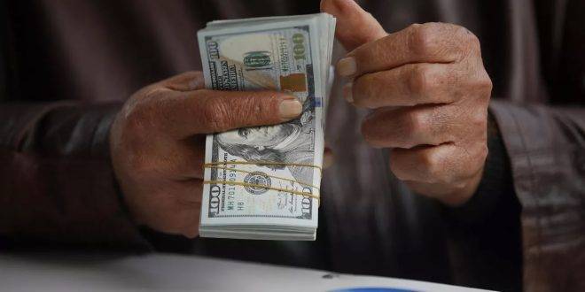 إيران تعلن الإفراج عن 2.7 مليار دولار من أموالها المجمدة في العراق