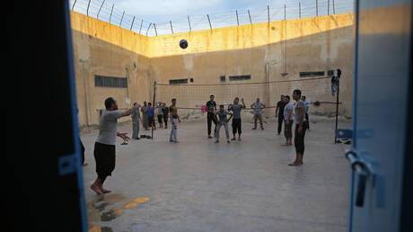 سوريا تحاكم مقاتلي داعش بعد رفض بلدانهم الأصلية إعادتهم