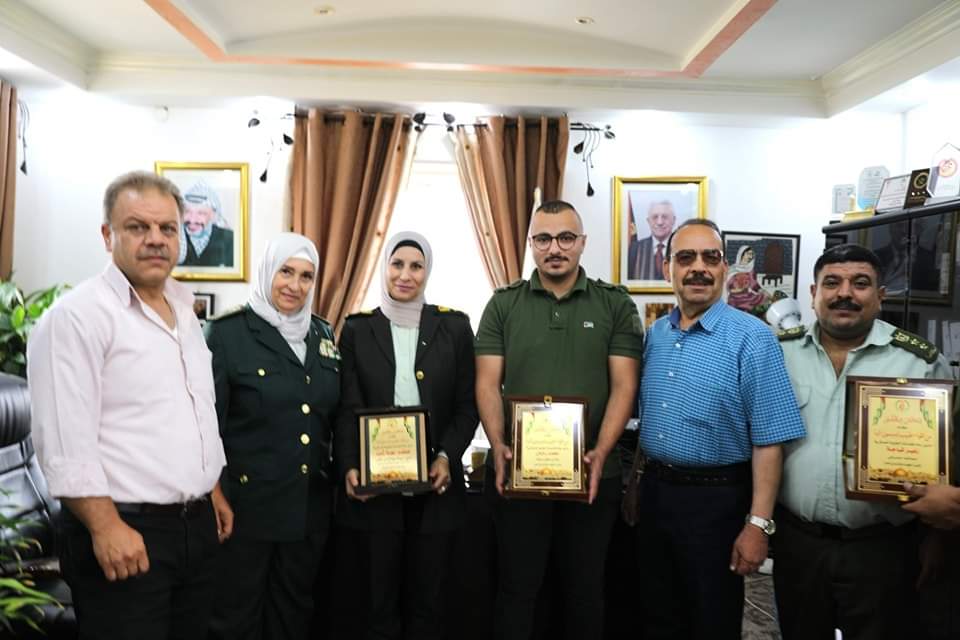 اللواء الطبيب ميسون  البنا تكرم ثلة من كادرها المتميزين...صور