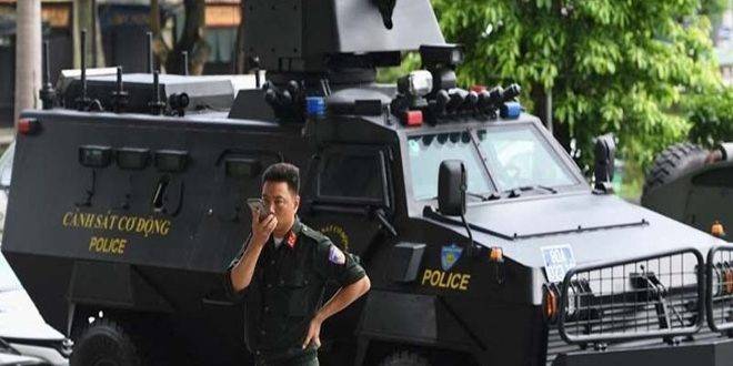 مقتل أفراد شرطة ومدنيين في فيتنام في إطلاق نار على مركزين للشرطة